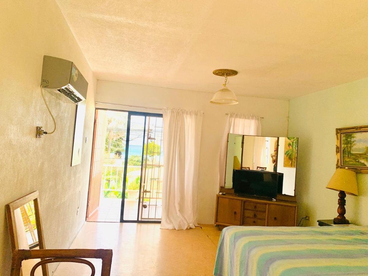 Ocean View Apartments บริดจ์ทาวน์ ภายนอก รูปภาพ