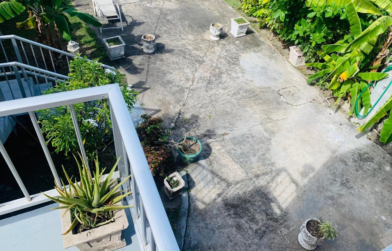 Ocean View Apartments บริดจ์ทาวน์ ภายนอก รูปภาพ