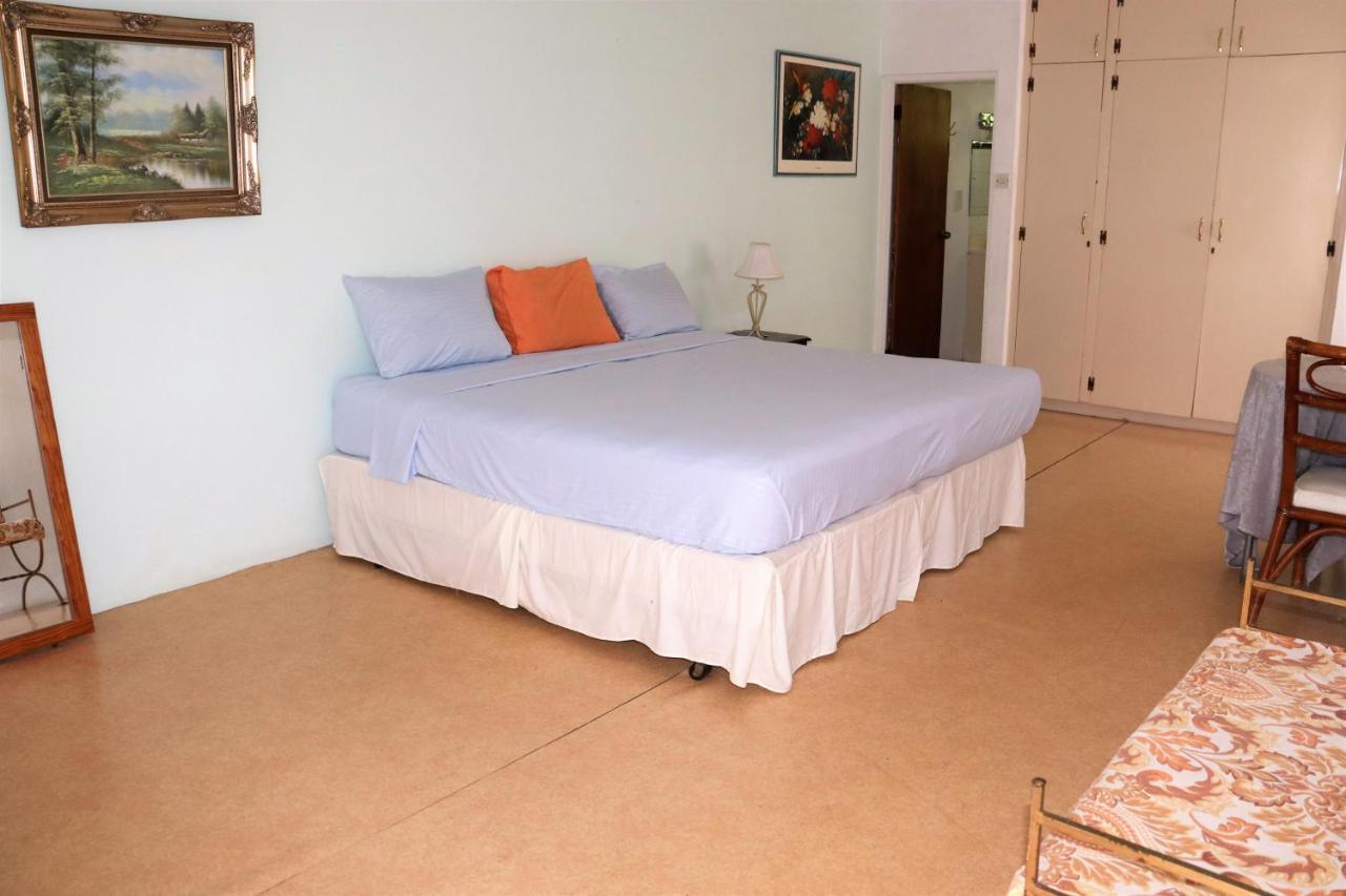 Ocean View Apartments บริดจ์ทาวน์ ภายนอก รูปภาพ
