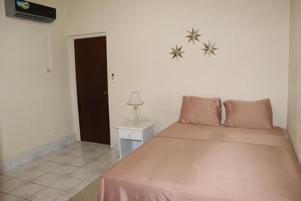 Ocean View Apartments บริดจ์ทาวน์ ภายนอก รูปภาพ