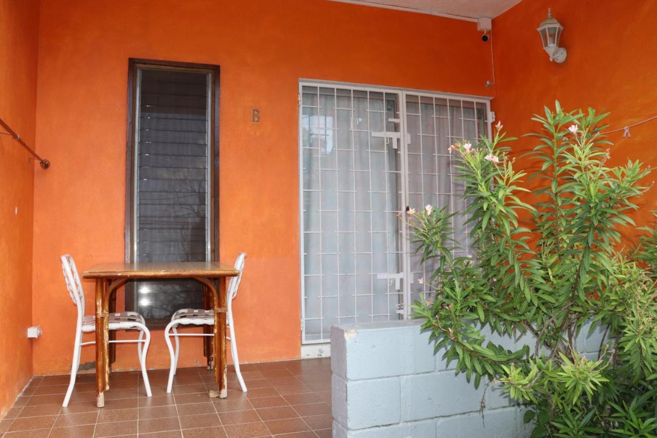 Ocean View Apartments บริดจ์ทาวน์ ภายนอก รูปภาพ