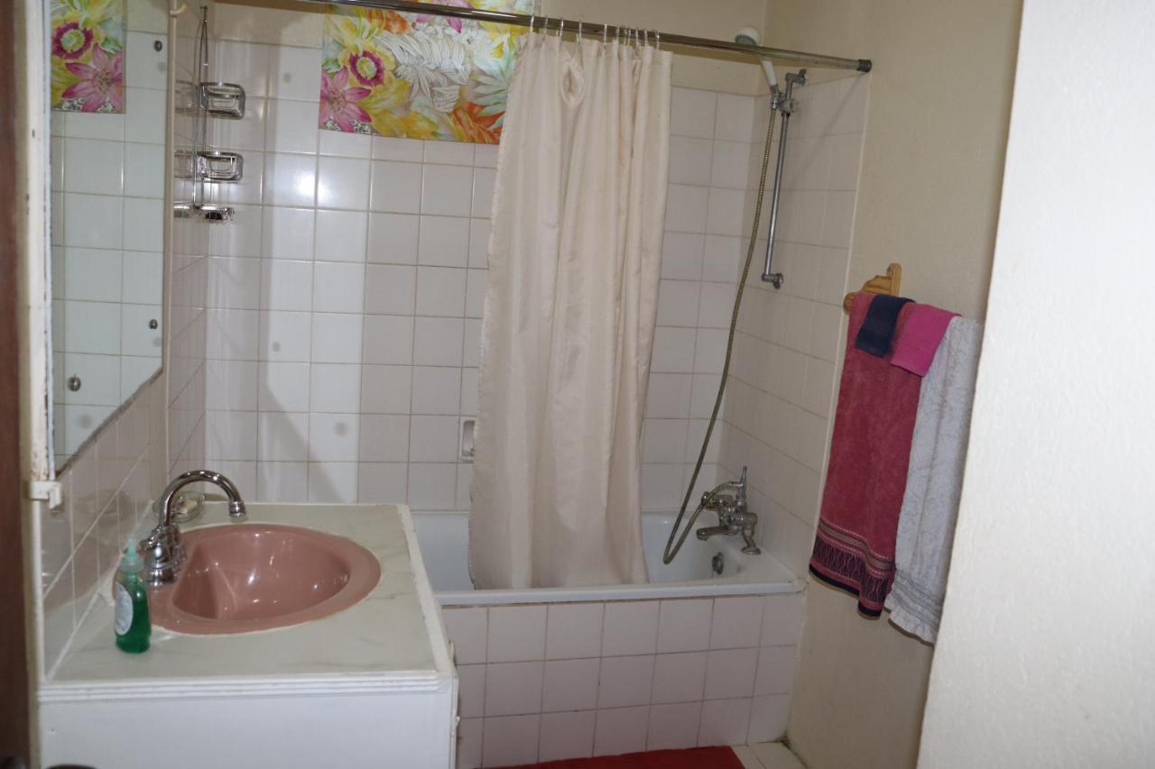 Ocean View Apartments บริดจ์ทาวน์ ภายนอก รูปภาพ
