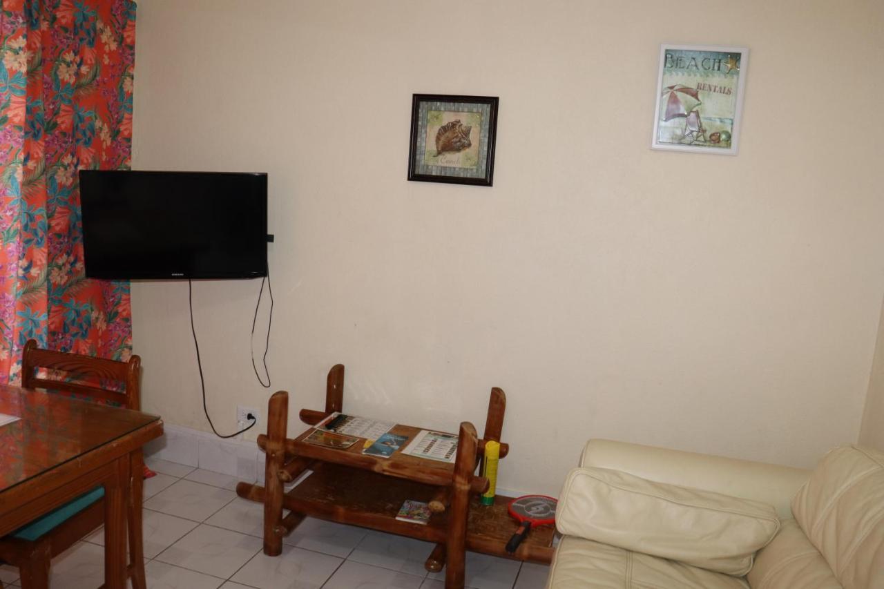 Ocean View Apartments บริดจ์ทาวน์ ภายนอก รูปภาพ